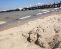 Co robić z dzieckiem na plaży?